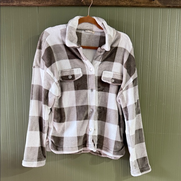 Women’s Plaid Button Down Shirt/Shacket Very Soft - Brown and White - Picture 1 of 6